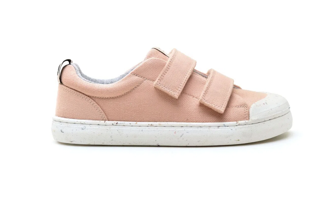 Peach 2025 canvas shoes